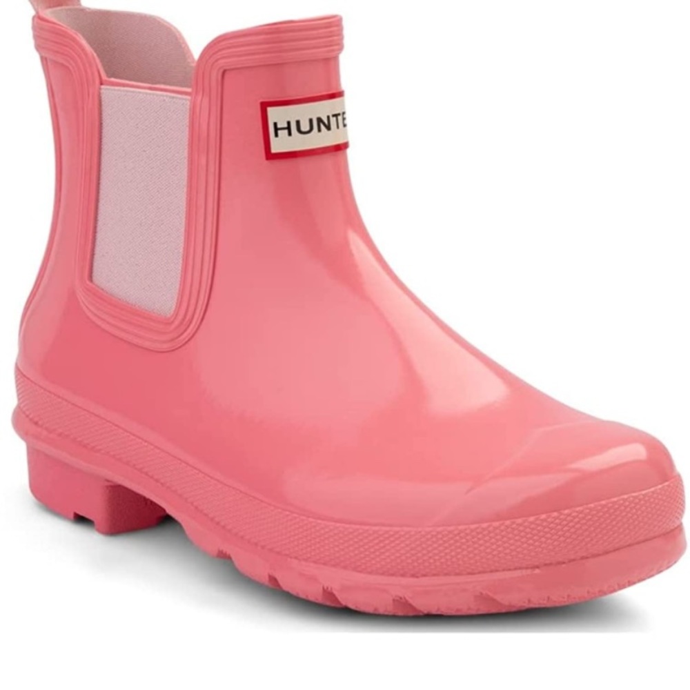 Hunter Gloss Chelsea Ankle Rainboots NWOT Size 9 Salmon color
